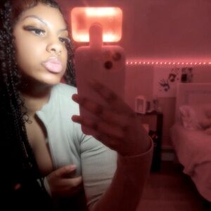 Meet your Posher, Calayah